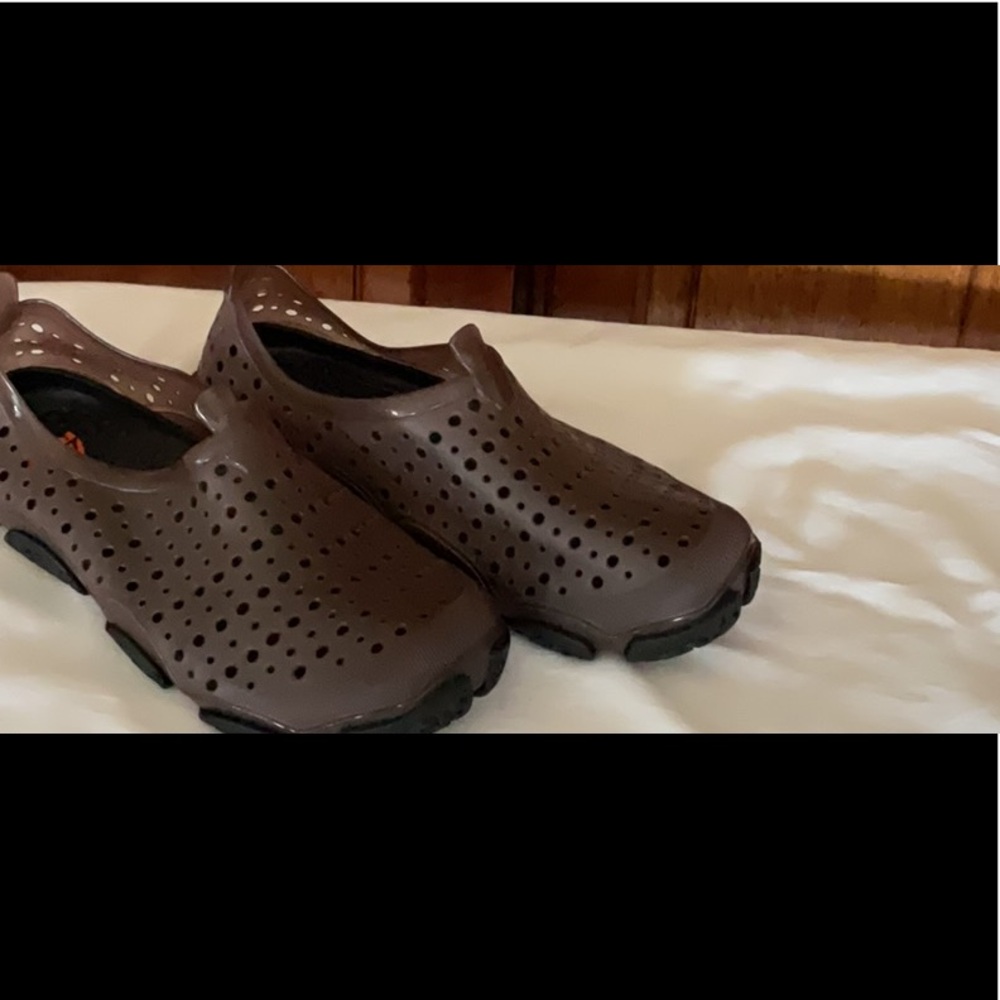 Water jelly shoes